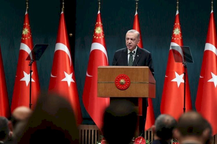 جميل إرتيم.. مَن كبير مستشاري أردوغان الاقتصاديين الذي سيقود تركيا للانهيار الكامل؟