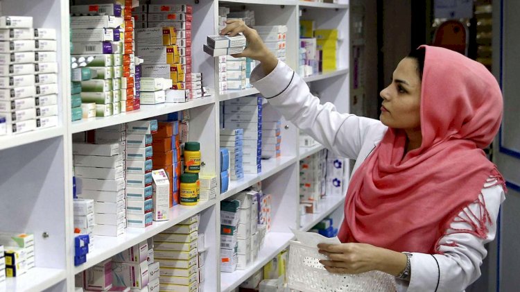 ارتفاع أسعار الأدوية يصل إلى 6 أضعاف في إيران قُبيل إلغاء الدولار الحكومي