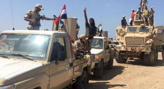 انتصارات متتالية للتحالف وقوات العمالقة تحاصر الحوثي