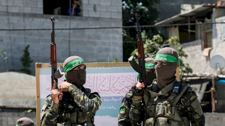 حماس تواصل جرائمها ضد المواطنين في غزة.. تهجير وهدم للمنازل