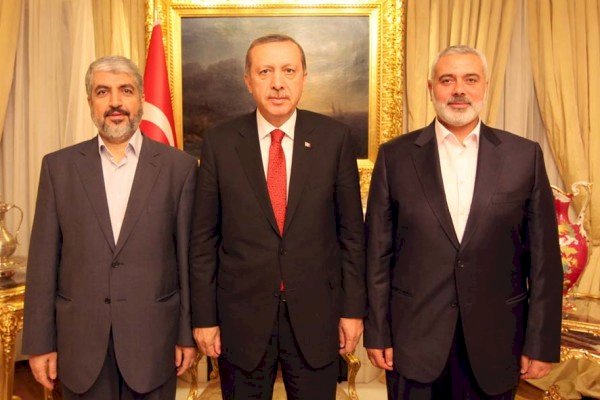 ازدواجية وانتهازية.. حماس تبرر تطبيع تركيا مع الاحتلال لحماية استثماراتها
