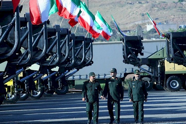 الحرس الثوري الإيراني.. من التأسيس إلى الإرهاب والجرائم