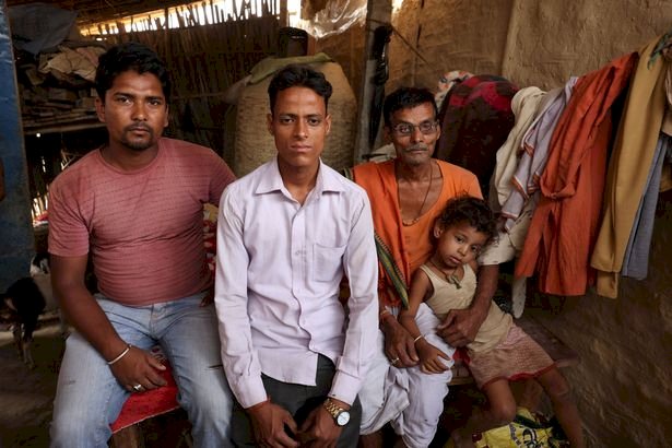 أُسَر عمال نيبال المقتولين في ملاعب قطر يروون بشاعة ما تعرض له أبناؤهم