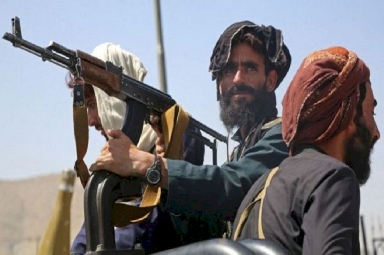 عصر الظلام الأفغاني.. يد طالبان المرتعشة تسرق الحريات بقرارات قمعية مرعبة