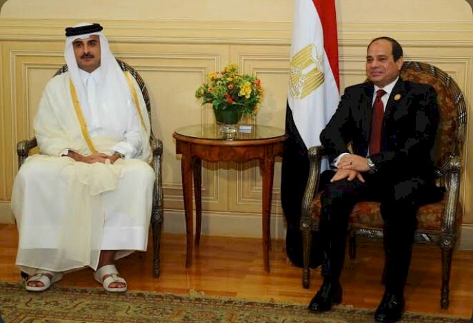 أمير قطر يتودد للقاهرة.. هل هناك حقًا مرحلة جديدة بين البلدين؟