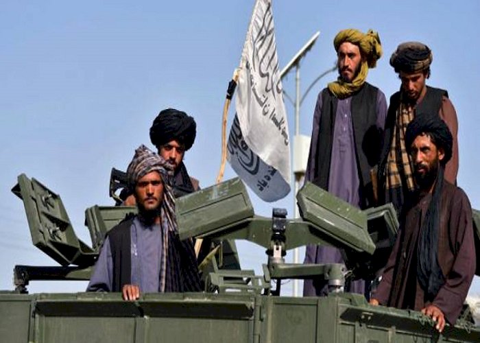 معلومات استخباراتية.. طالبان تمهد لعودة القاعدة لقمة التنظيمات المتطرفة