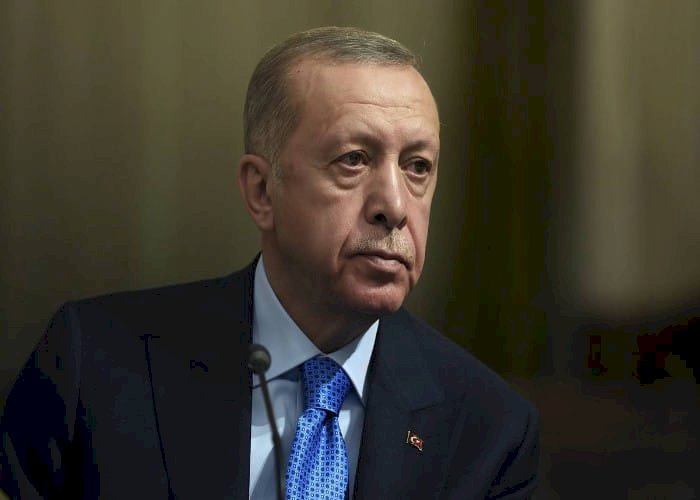 بلومبرج: أردوغان في ورطة وأفضل السيناريوهات يؤدي إلى فوضى