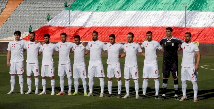 إيران.. لماذا رفض لاعبو المنتخب الإيراني ترديد النشيد الوطني لبلادهم؟