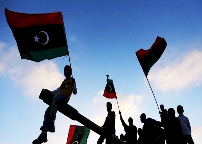 ليبيا.. هل ينقذ الحوار بين الأطراف السياسية المتنازعة مستقبل البلاد؟ محلل سياسي يجيب