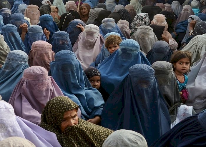 بنوادي لياقة سرية.. كيف تحارب نساء أفغانستان قمع طالبان؟