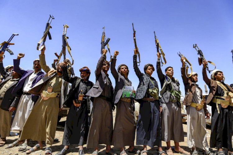 وضاح بن عطية: الحوثي ينهب أموال اليمن لاستخدامها في الحرب ضد الشعب