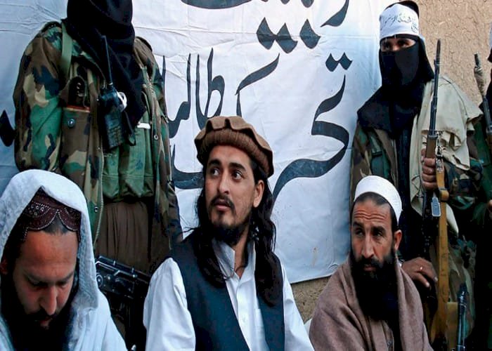 هل كشف تفجير مسجد بيشاور النقاب عن تمرد داخل طالبان الباكستانية؟