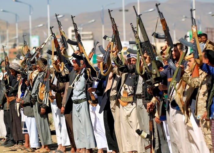 الحوثي يواصل جرائمه ضد المدنيين لتحقيق أكبر مكاسب من مشاورات عمان