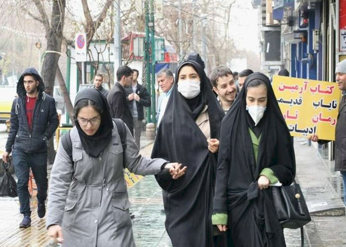 هل تورطت طالبان في حوادث التسمم الغامضة لطالبات مدارس في إيران؟