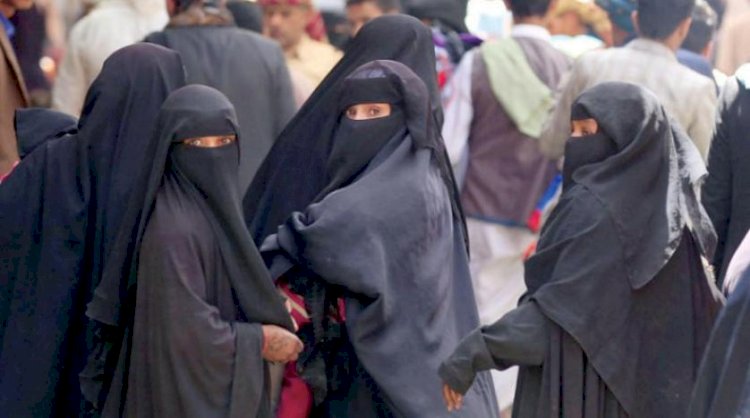 في يوم المرأة العالمي.. 220 سيدة وفتاة يمنية ضحية لألغام الحوثي بتعز خلال 5 سنوات .. ما القصة؟