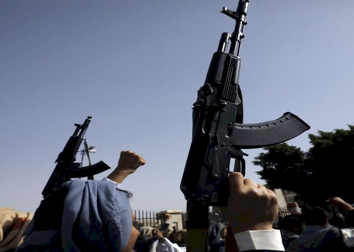 وول ستريت جورنال: إيران وافقت على وقف تسليح الحوثيين كجزء من الاتفاق مع السعودية