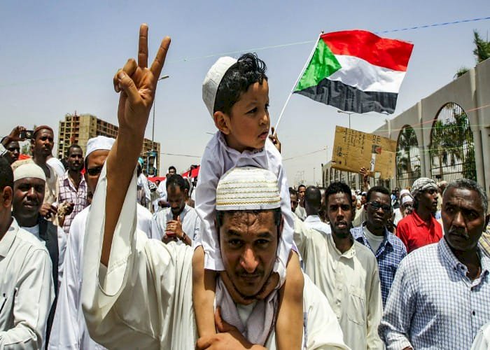 عيد بنكهة الحرب.. الإمارات تقدم يد العون للمغتربين السودانيين في العيد