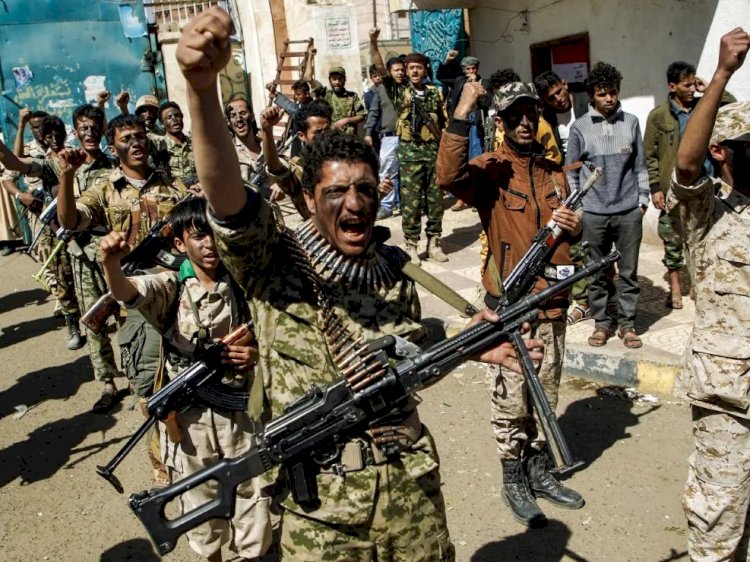 محلل يمني: ميليشيا الحوثي تشنّ حرباً ضد المراكز الدينية