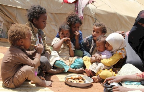 الحوثي يواصل تجويع الشعب.. اليمن يعاني انعدام الأمن الغذائي
