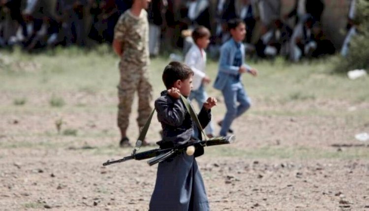 انتهاكات صارخة.. جرائم بالآلاف للحوثي ضد الأطفال في اليمن