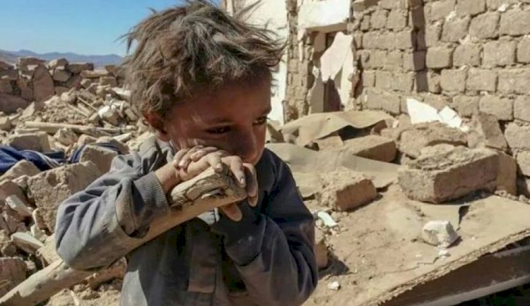 جرائم مستمرة.. الحوثي يعصف ببراءة طفولة اليمن