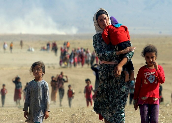 قبل العيد.. كيف يواجه اللاجئون العرب قسوة الحياة والحروب في أوطانهم؟