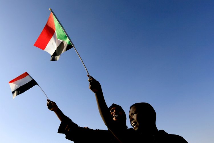 ما أهداف ودلالات قمة دول الجوار في مصر حول السودان؟