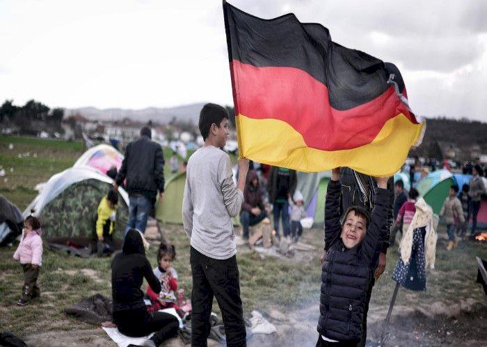 التمييز والعنصرية.. اللاجئون يواجهون قسوة الحياة وصعوبات العمل في ألمانيا