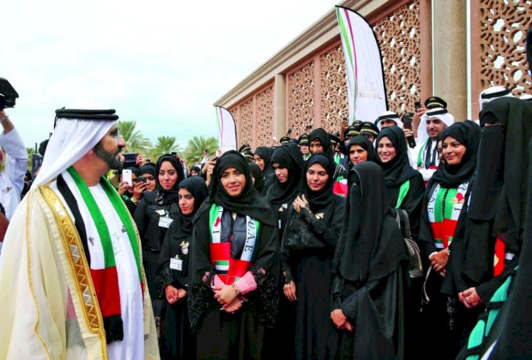 بيوم المرأة الإماراتية.. كيف دعمت الإمارات تمكين المرأة وإطلاق طاقاتها؟