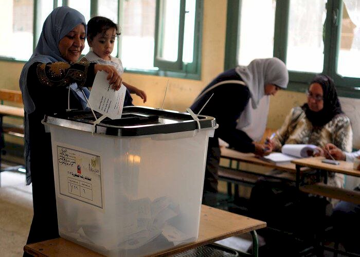 وسائل إعلام عالمية:  حشود المصريين أمام لجان الانتخابات لرسم مستقبل بلادهم