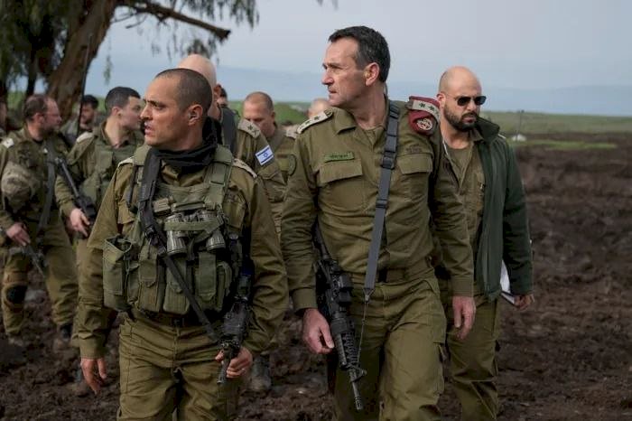 ماذا وراء نقل أقوى فرقة إسرائيلية من غزة للحدود اللبنانية؟.. خبراء يجيبون