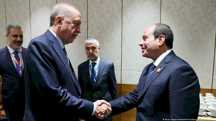 صفعة لتنظيم الإخوان.. رئيسا تركيا ومصر تغلبان المصالح على الخلافات