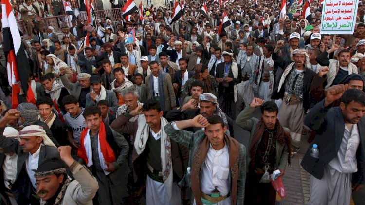 كيف أصبحت مدينة المهرة خط إمداد الحوثي للتهريب إلى حضر موت في الجنوب؟