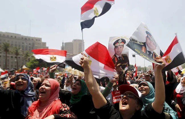 30 يونيو.. نهاية عصر الإخوان في مصر وبداية الشتات