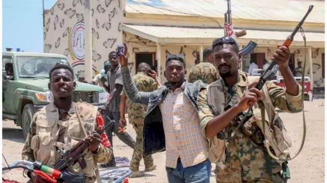 السودان بين أمراء الحرب واقتصاد الظل.. كيف تبتلع الحرب موارد الدولة؟