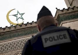 تسلل ناعم وأجندة صلبة.. الإخوان يعيدون تموضعهم في الغرب