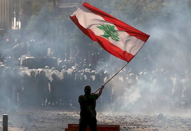 بين البحر والنفط وحدود لبنان.. طهران تُعيد تسليح وكلائها من جديد