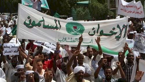 قصف القوافل الإنسانية.. جريمة حرب تفضح ممارسات الإخوان في السودان