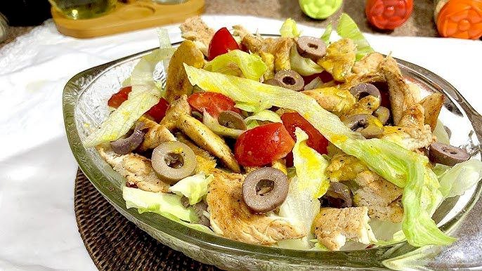 سلطة الدجاج بالخضار للدايت.. وجبة خفيفة بطعم لذيذ وفوائد عظيمة