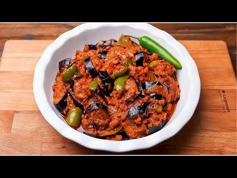 طاجن الدجاج بالمسقعة.. وجبة شهية بمذاق شرقي مميز