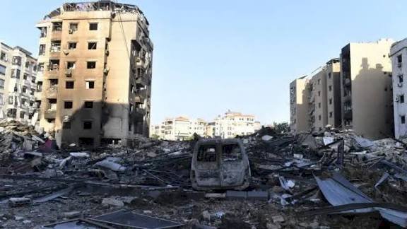 محلل لبناني: التصعيد في الجنوب يقترب من لحظة حاسمة مع تمسّك حزب الله بسلاحه