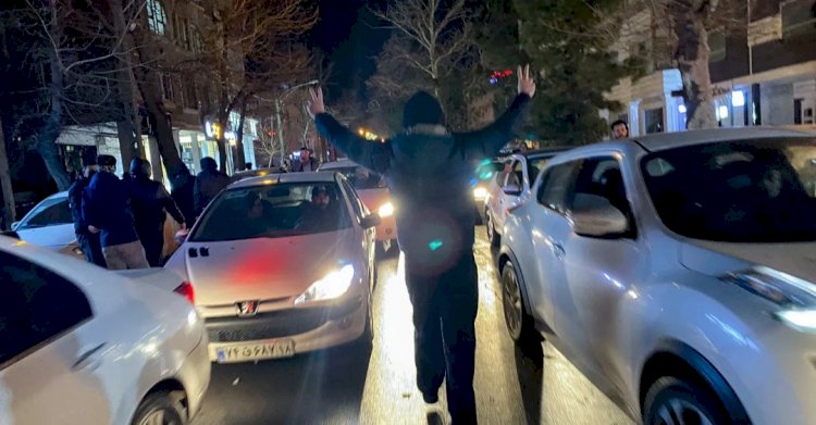 احتجاجات إيران 2025–2026: من الغضب الاقتصادي إلى المطالبة بإسقاط النظام