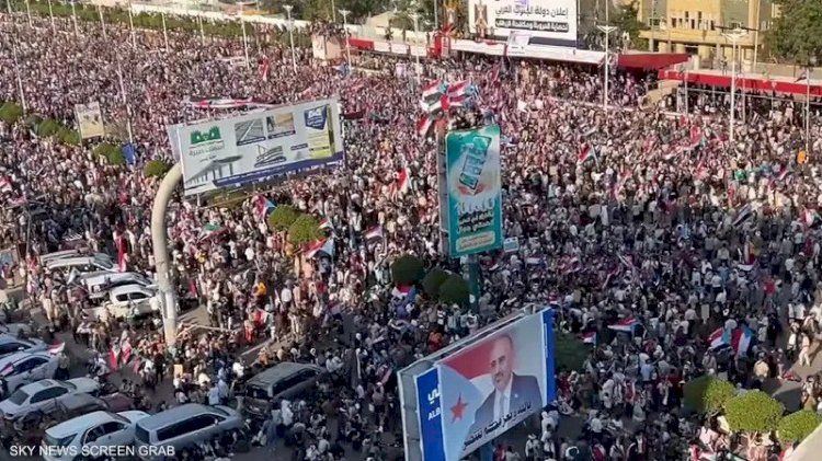 عدن تقول كلمتها.. الجنوب يحتشد دفاعًا عن الانتقالي في لحظة اختبار سياسي