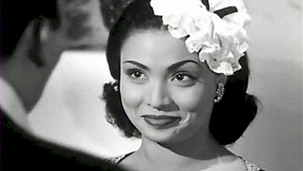 صوت لا يُنسى.. سعاد مكاوي حين حوّلت الألم إلى بهجة