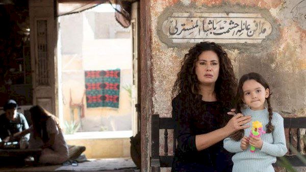 «مناعة».. دراما الثمانينيات تكشف أسرار تربية الأبناء في غياب الأب