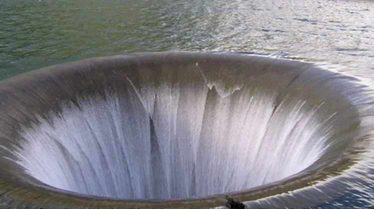 تفسير رؤية الدوامة في المنام من منظور نفسي وروحي