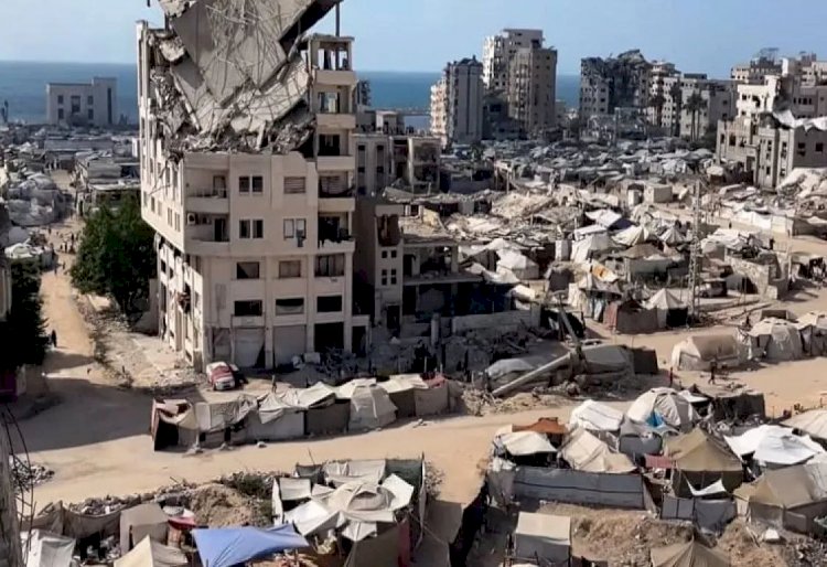 غارات قرب المخيمات وارتفاع عدد الشهداء.. آخر تطورات الأوضاع في غزة