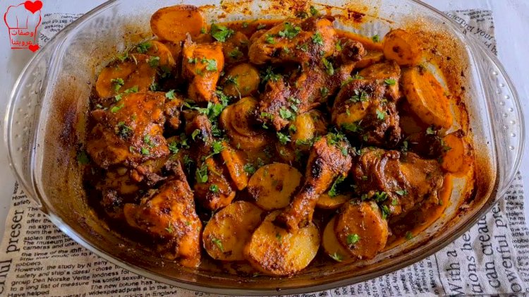وجبة إفطار 20 رمضان.. طريقة عمل صينية الدجاج المحمر بالبطاطس والخضار في الفرن