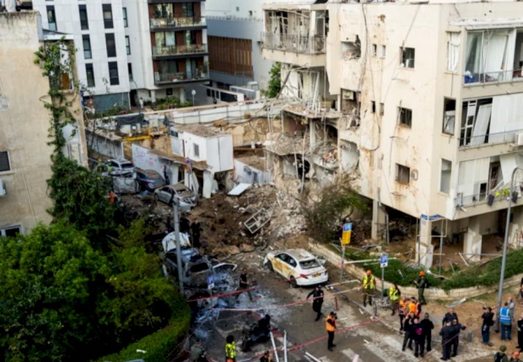 ضربة صاروخية إيرانية تستهدف تل أبيب وتصعيد متبادل يقلل فرص التهدئة