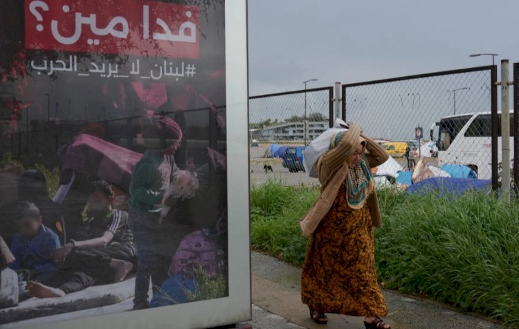 الغارات الإسرائيلية تدفع مئات الآلاف للنزوح وتكشف انقسامات المجتمع اللبناني